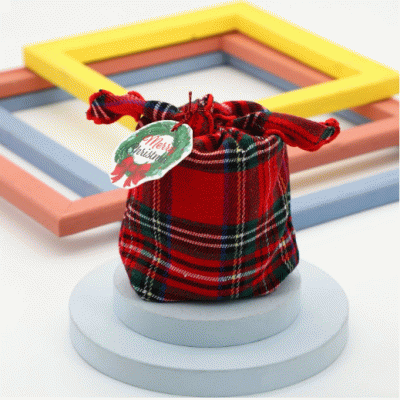 New Design Customized  Christmas Glass Scented Candle with Gift Bag -Good products from ProductClub 